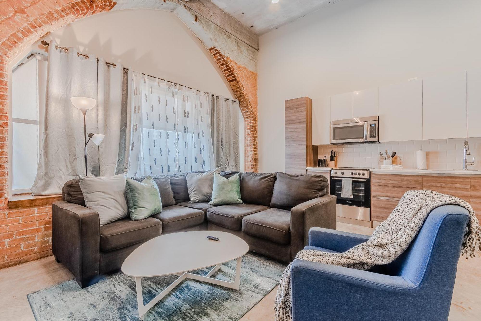 Ga Living Suites- Downtown Dallas Corporate Suites 外观 照片