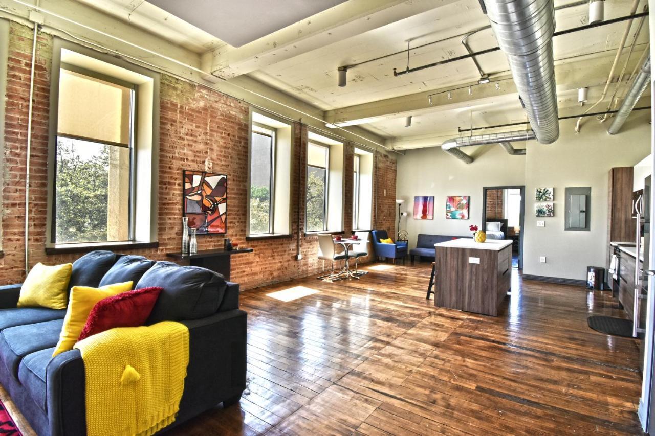 Ga Living Suites- Downtown Dallas Corporate Suites 外观 照片
